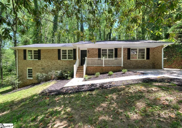 Photo 1 of Single family home for sale at 210 Rison Rd, Greenville, SC 29611 | MLS# 1600070 | Listing updated on 2026-09-02