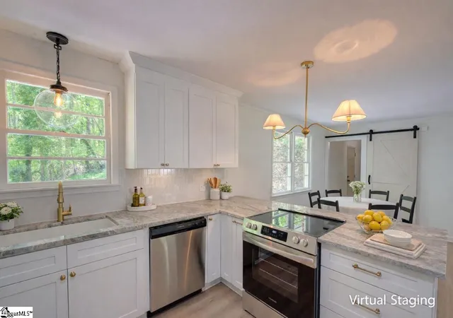Photo 4 of Single family home for sale at 210 Rison Rd, Greenville, SC 29611 | MLS# 1600070 | Listing updated on 2026-09-02