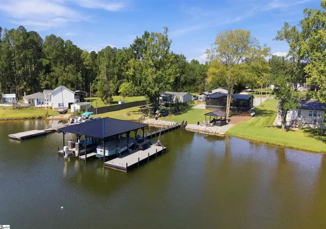 Photo 1 of Single family home for sale at 1820 Scurry Is Dr, Chappells, SC 29037 | MLS# 1604201 | Listing updated on 2026-09-18