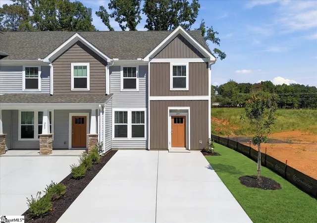 Photo 1 of Townhouse for sale at 247 Islay Wy, Anderson, SC 29621 | MLS# 1601381 | Listing updated on 2026-10-02