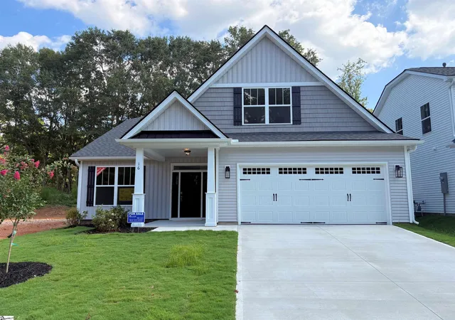 Photo 1 of Single family home for sale at 16 Deer Wy, Greenville, SC 29617 | MLS# 1585792 | Listing updated on 2026-09-01