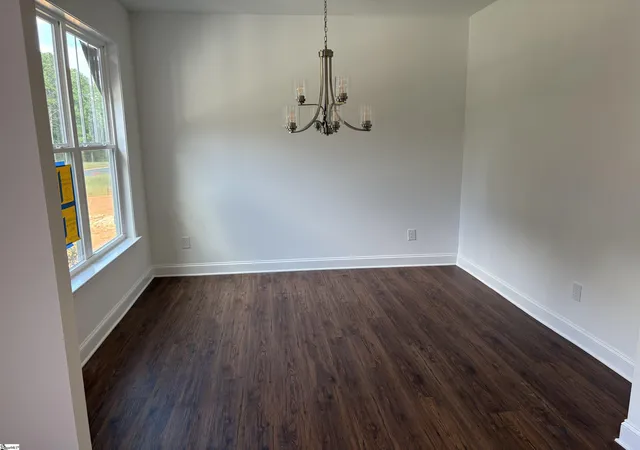 Photo 4 of Single family home for sale at 16 Deer Wy, Greenville, SC 29617 | MLS# 1585792 | Listing updated on 2026-09-01