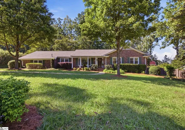 Photo 1 of Single family home for sale at 101 Jamestown Dr, Greenville, SC 29615 | MLS# 1605502 | Listing updated on 2026-10-12