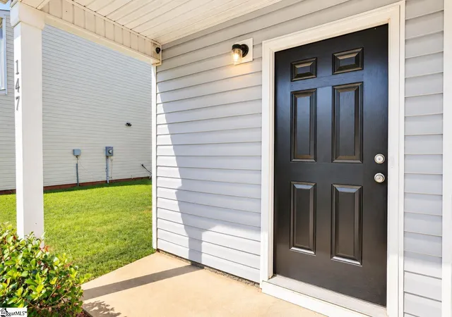 Photo 3 of Single family home for sale at 147 Bennett Dairy Rd, Spartanburg, SC 29307 | MLS# 1603641 | Listing updated on 2026-09-15