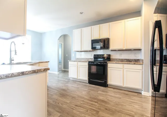 Photo 2 of Single family home for sale at 19 Rivanna Dr, Anderson, SC 29625 | MLS# 1604045 | Listing updated on 2026-09-17