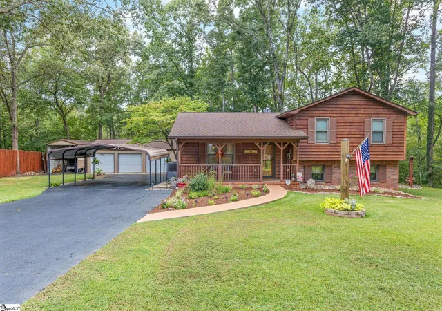 Photo 1 of Single family home for sale at 171 Venture Dr, Liberty, SC 29657 | MLS# 1605592 | Listing updated on 2026-10-23