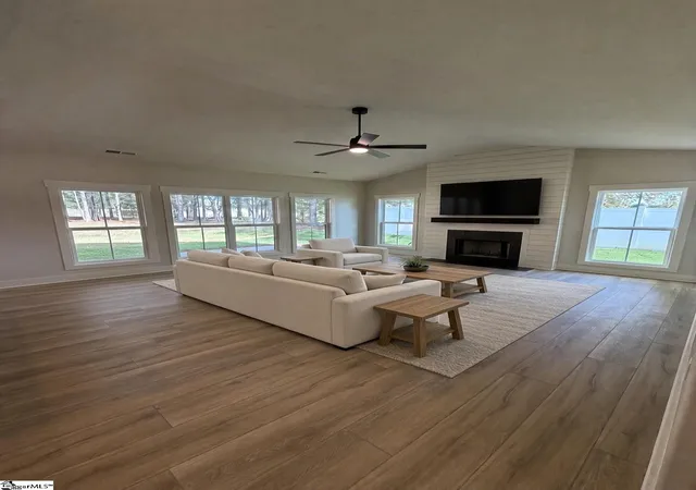 Photo 4 of Single family home for sale at 207 Palmetto Farms Way, Pelzer, SC 29669 | MLS# 1603718 | Listing updated on 2026-09-14