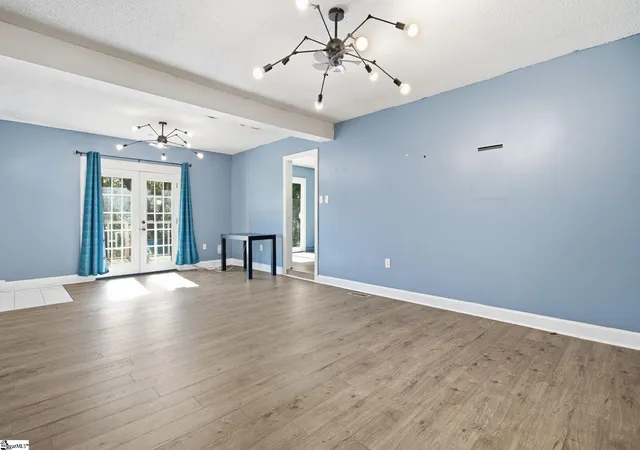 Photo 3 of Single family home for sale at 3 New Perry Rd, Greenville, SC 29617 | MLS# 1605191 | Listing updated on 2026-10-06