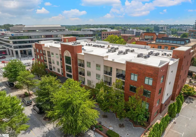 Photo 2 of Condo for sale at 98 E Mcbee Ave #Unit 404, Greenville, SC 29601 | MLS# 1604498 | Listing updated on 2026-09-23