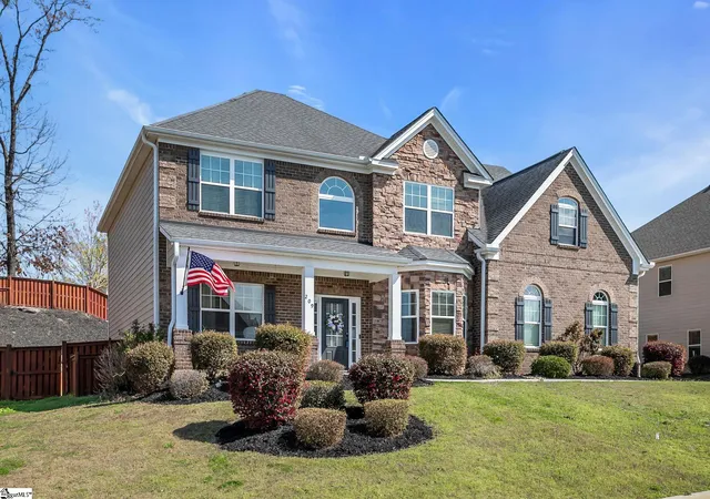 Photo 2 of Single family home for sale at 209 Tuscany Falls Dr, Simpsonville, SC 29681 | MLS# 1585758 | Listing updated on 2026-09-20