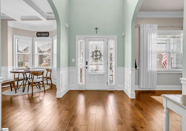 Photo 3 of Single family home for sale at 209 Tuscany Falls Dr, Simpsonville, SC 29681 | MLS# 1585758 | Listing updated on 2026-09-20