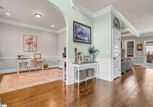 Photo 4 of Single family home for sale at 209 Tuscany Falls Dr, Simpsonville, SC 29681 | MLS# 1585758 | Listing updated on 2026-09-20