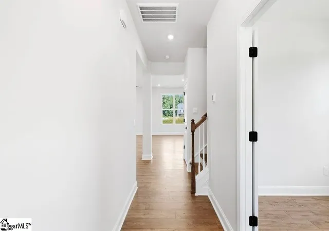 Photo 3 of Single family home for sale at 109 Watauga Rd, Fountain Inn, SC 29644 | MLS# 1590748 | Listing updated on 2026-10-16