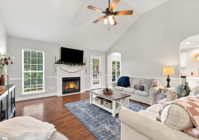 Photo 4 of Single family home for sale at 231 Metcalf Ct, Spartanburg, SC 29306 | MLS# 1602689 | Listing updated on 2026-09-21