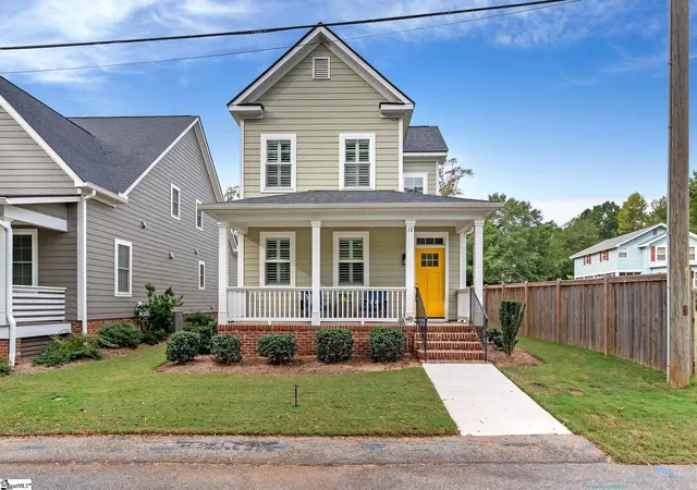 Photo 2 of Single family home for sale at 1b Love Dr, Travelers Rest, SC 29690 | MLS# 1606541 | Listing updated on 2026-10-21