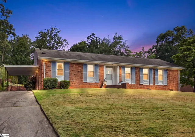 Photo 1 of Single family home for sale at 10 Arbutus Trl, Greenville, SC 29607 | MLS# 1602918 | Listing updated on 2026-10-02