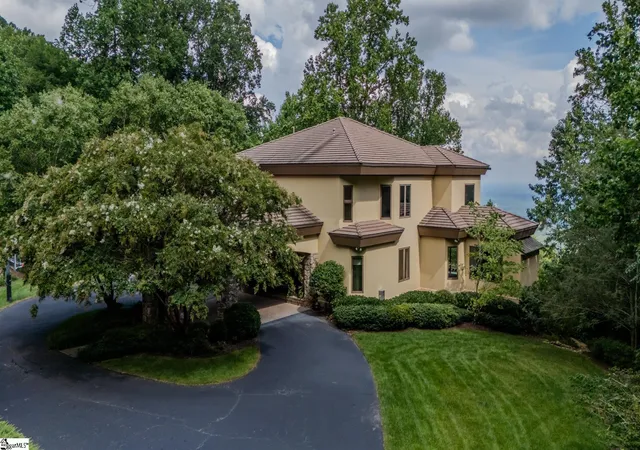 Photo 2 of Single family home for sale at 10 Spring Creek Trl, Landrum, SC 29356 | MLS# 1577059 | Listing updated on 2026-09-14