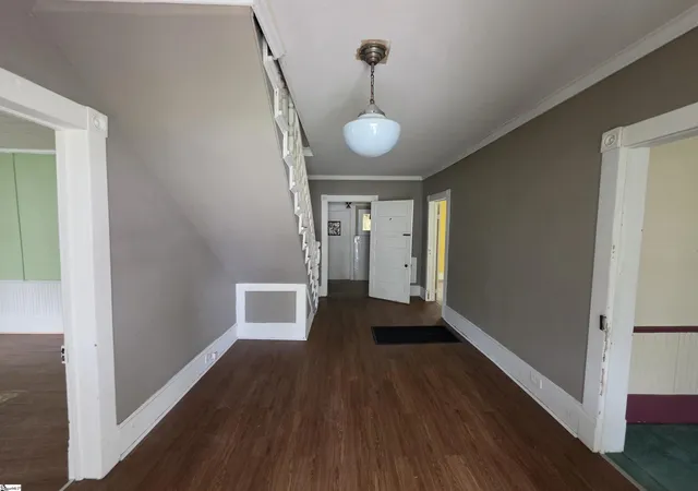 Photo 3 of Single family home for sale at 511 S Main St, Fountain Inn, SC 29644 | MLS# 1604322 | Listing updated on 2026-09-24