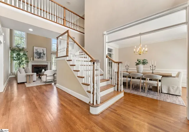 Photo 3 of Sale Pending at 401 Rivercrest Dr, Taylors, SC 29687 | MLS# 1606047 | Listing updated on 2026-10-23
