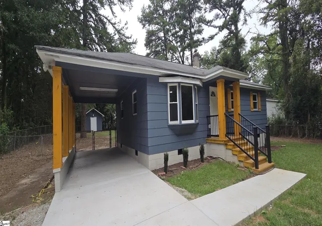 Photo 2 of Single family home for sale at 826 Floyd Rd Ext, Spartanburg, SC 29307 | MLS# 1602986 | Listing updated on 2026-09-14