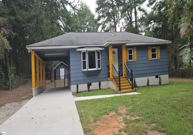 Photo 3 of Single family home for sale at 826 Floyd Rd Ext, Spartanburg, SC 29307 | MLS# 1602986 | Listing updated on 2026-10-19