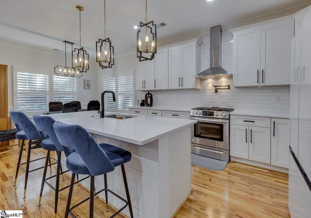 Photo 3 of Single family home for sale at 1021 Powderhorn Rd, Simpsonville, SC 29681 | MLS# 1606184 | Listing updated on 2026-10-10