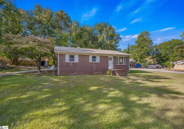 Photo 2 of Single family home for sale at 123 Paris View Dr, Travelers Rest, SC 29690 | MLS# 1605528 | Listing updated on 2026-10-02