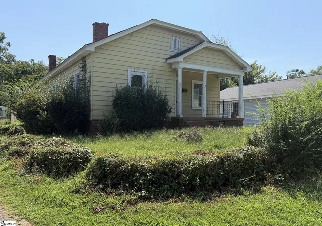 Photo 3 of Single family home for sale at 128 Prospect Ave, Spartanburg, SC 29306 | MLS# 1605855 | Listing updated on 2026-10-06