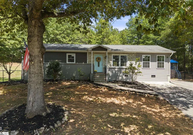 Photo 1 of Single family home for sale at 152 Parnell Brg Rd, Marietta, SC 29661 | MLS# 1603051 | Listing updated on 2026-09-11