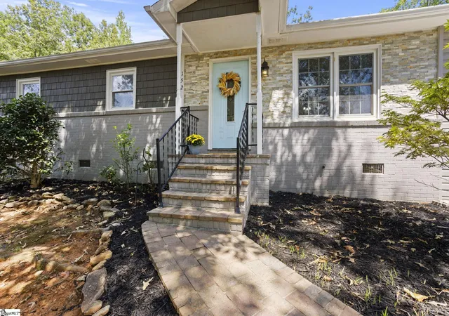 Photo 4 of Single family home for sale at 152 Parnell Brg Rd, Marietta, SC 29661 | MLS# 1603051 | Listing updated on 2026-09-11