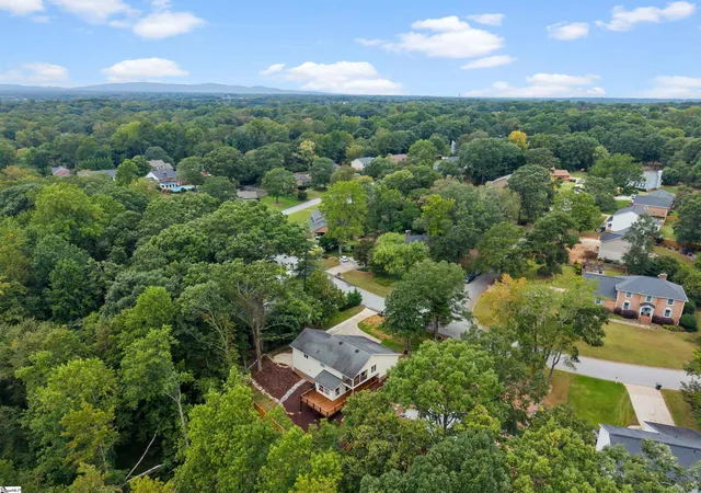 Photo 34 of Single family home for sale at 301 Sugar Crk Ln, Greer, SC 29650 | MLS# 1603469 | Listing updated on 2026-09-10
