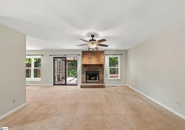 Photo 4 of Single family home for sale at 216 N Celestial Dr, Greer, SC 29651 | MLS# 1603672 | Listing updated on 2026-09-12