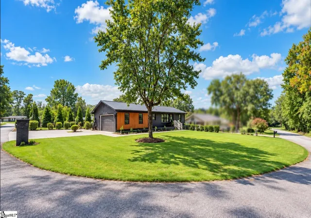 Photo 1 of Single family home for sale at 511 Woburn Ct, Greer, SC 29651 | MLS# 1602957 | Listing updated on 2026-09-22
