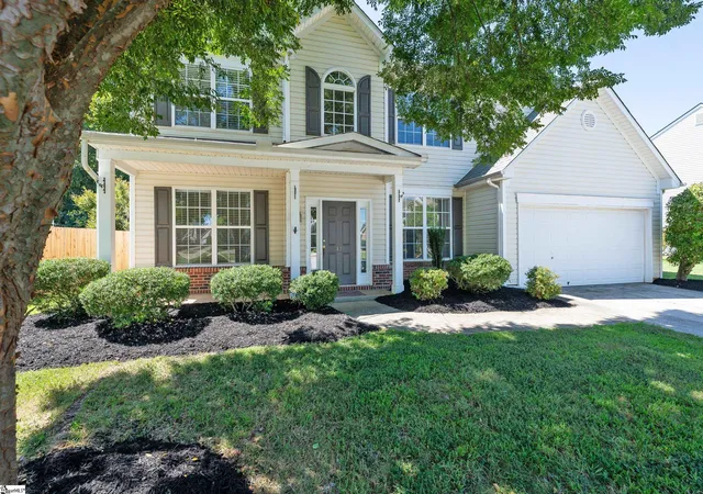 Photo 1 of Single family home for sale at 17 Jordan Crst Ct, Simpsonville, SC 29681 | MLS# 1603864 | Listing updated on 2026-09-30