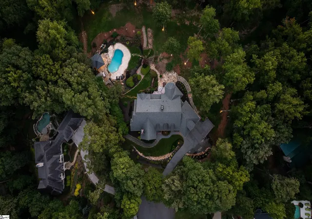 Photo 4 of Single family home for sale at 120 Tuscany Way, Greer, SC 29650 | MLS# 1603034 | Listing updated on 2026-09-11