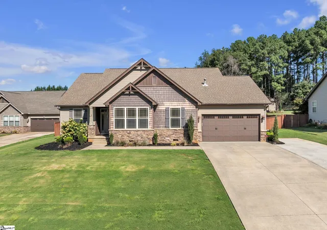 Photo 1 of Single family home for sale at 22 Pebblebrook Ct, Greer, SC 29651 | MLS# 1603740 | Listing updated on 2026-09-14