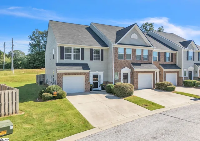 Photo 2 of Townhouse for sale at 401 Christiane Way, Greenville, SC 29607 | MLS# 1603544 | Listing updated on 2026-09-11