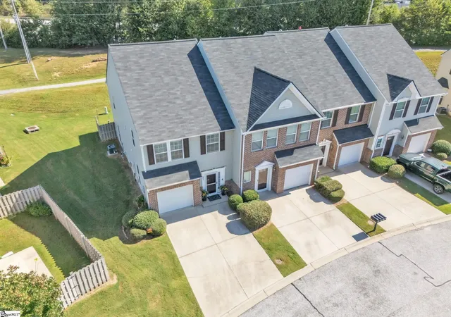 Photo 3 of Townhouse for sale at 401 Christiane Way, Greenville, SC 29607 | MLS# 1603544 | Listing updated on 2026-09-11