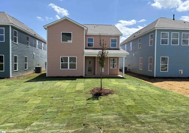 Photo 3 of Single family home for sale at 4 Whirlwind Wy, Simpsonville, SC 29681 | MLS# 1599473 | Listing updated on 2026-10-05
