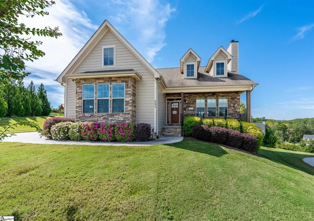 Photo 1 of Single family home for sale at 231 Deer Thicket Way, Taylors, SC 29687 | MLS# 1605736 | Listing updated on 2026-10-22
