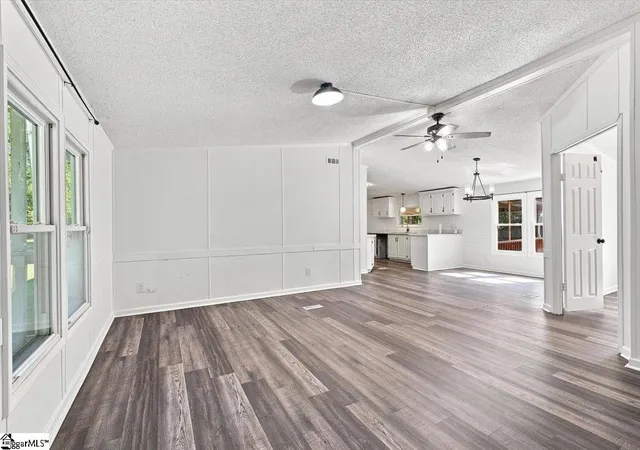 Photo 3 of Manufactured home for sale at 140 Miller Rd, Easley, SC 29640 | MLS# 1602886 | Listing updated on 2026-09-08