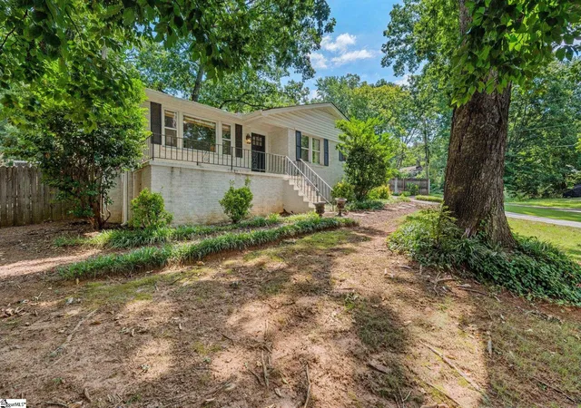 Photo 1 of Single family home for sale at 225 Scarlett St, Greenville, SC 29607 | MLS# 1603471 | Listing updated on 2026-09-10