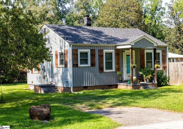 Photo 1 of Single family home for sale at 110 Dukeland Dr, Greenville, SC 29617 | MLS# 1602208 | Listing updated on 2026-09-08