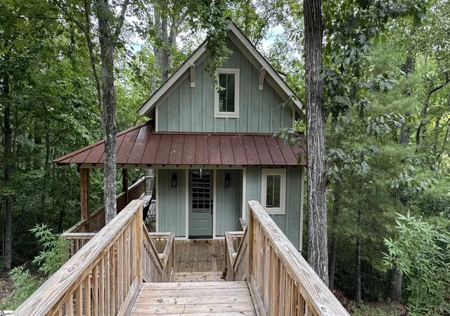 Photo 2 of Sale Pending at 43 Garren Rd, Travelers Rest, SC 29690 | MLS# 1603402 | Listing updated on 2026-09-10