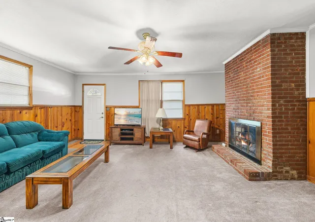 Photo 3 of Single family home for sale at 105 Salem Ct, Greenville, SC 29617 | MLS# 1605585 | Listing updated on 2026-10-04