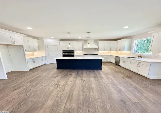 Photo 2 of Single family home for sale at 329 Stagmore Ct, Lyman, SC 29365 | MLS# 1605032 | Listing updated on 2026-09-28