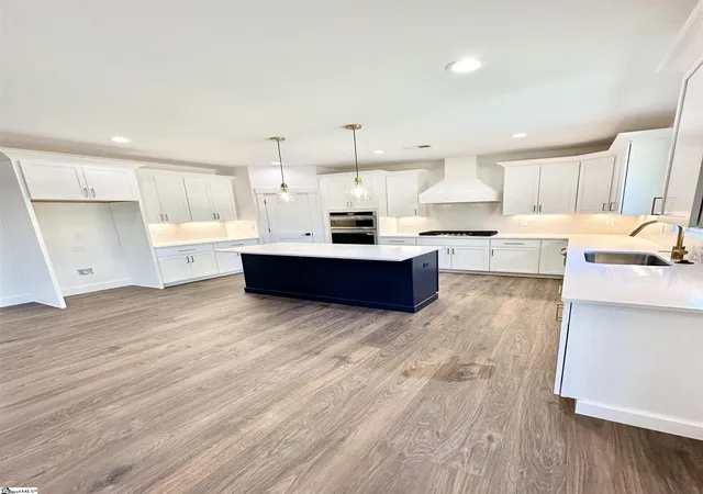 Photo 3 of Single family home for sale at 329 Stagmore Ct, Lyman, SC 29365 | MLS# 1605032 | Listing updated on 2026-09-28