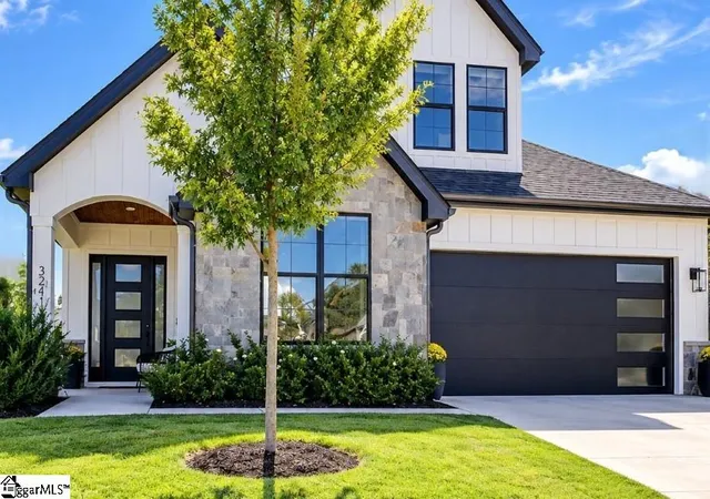 Photo 1 of Single family home for sale at 321 Bonnell Rd, Simpsonville, SC 29681 | MLS# 1605532 | Listing updated on 2026-10-26