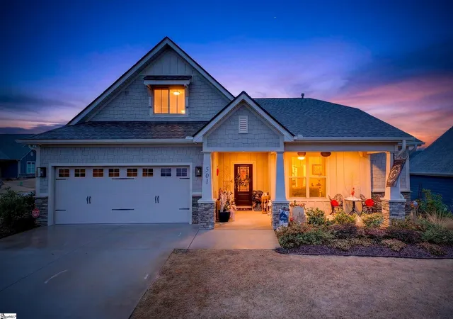 Photo 3 of Single family home for sale at 501 Wynstone Pl, Greenville, SC 29607 | MLS# 1606322 | Listing updated on 2026-10-10