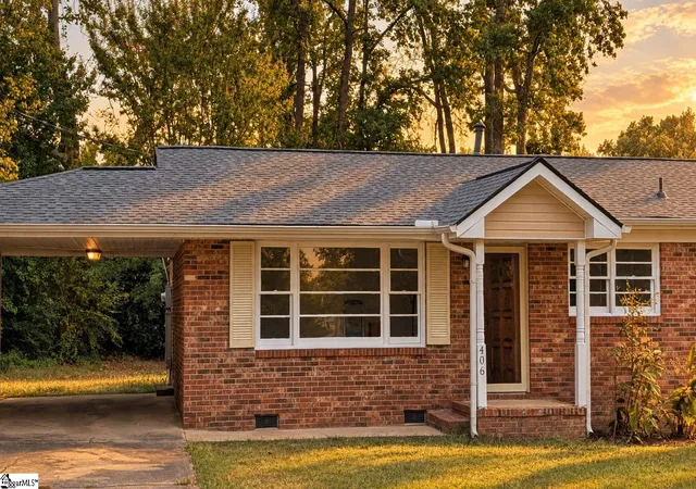Photo 1 of Single family home for sale at 406 Mapleton Dr, Greenville, SC 29607 | MLS# 1606272 | Listing updated on 2026-10-16